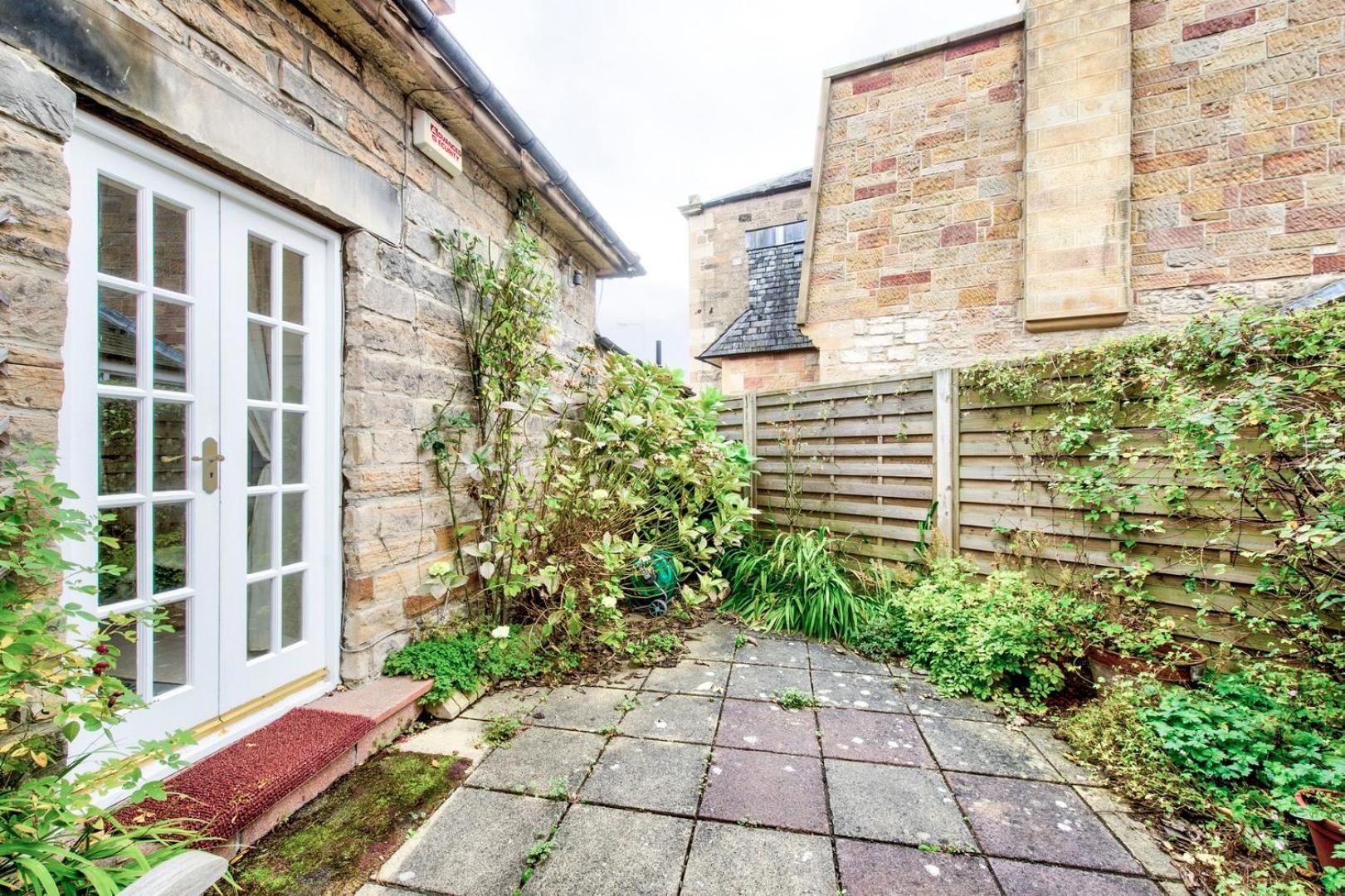 Guestready - Classic Charm Near Holyrood Park Edinburgh Exterior photo
